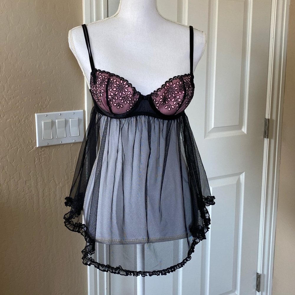Victoria’s secret lingerie size 34B
